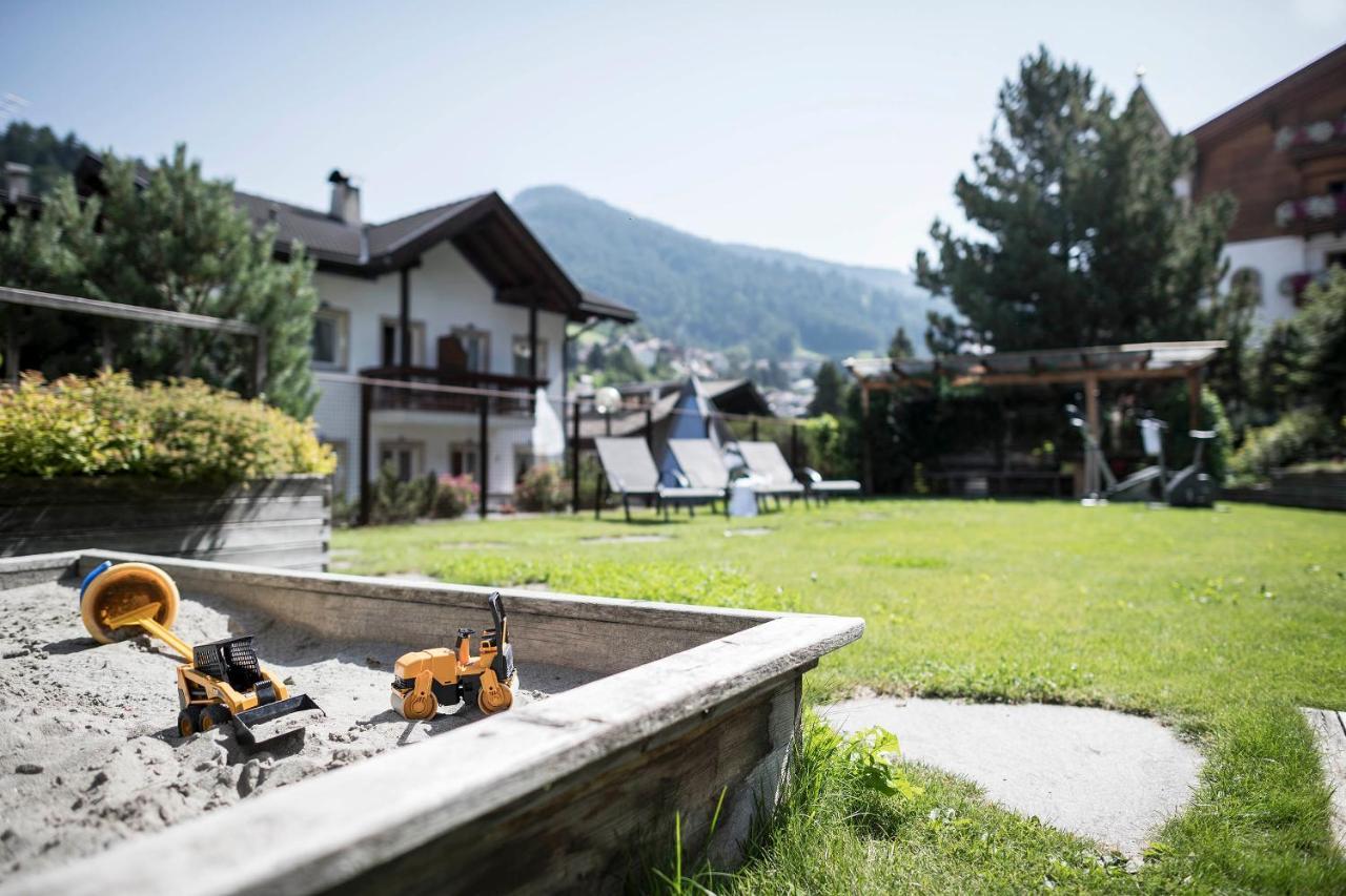 Hotel Cosmea 4 Stars - Your Dolomites Experience Ortisei Exterior foto