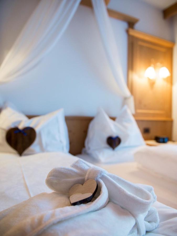 Hotel Cosmea 4 Stars - Your Dolomites Experience Ortisei Exterior foto
